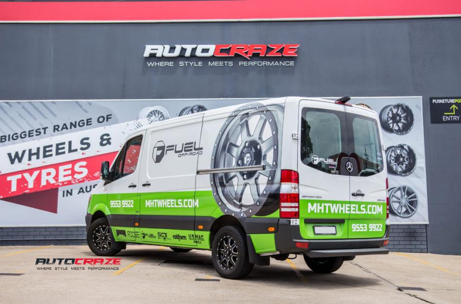 MERCEDES-VITO-MAVERICK-GLOSS-BLACK-MILLED-ACCENTS
